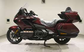 HONDA GL 1800 GOLD WING TOUR DCT 2025 SC79