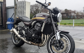 KAWASAKI Z900RS 2025 ZR900K