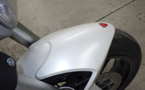 DUCATI MONSTER 696 2011