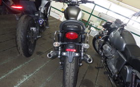 TRIUMPH STREET TWIN 2019