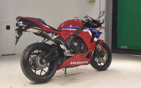 HONDA CBR600RR 2025 PC40