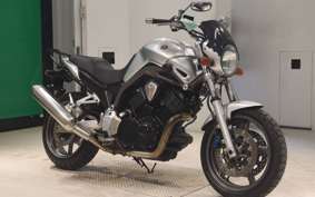YAMAHA BT1100 2002