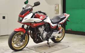 HONDA CB400 SUPER BOLDOR VTEC 2010 NC42