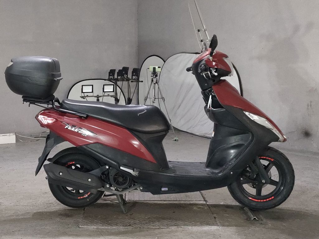 Фото Suzuki ADDRESS V125 с японского аукциона