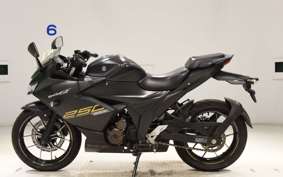SUZUKI ｼﾞｸｻｰ250SF 1997 ED22B
