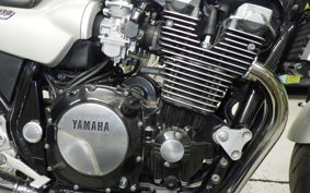 YAMAHA XJR1200 1995 4KG