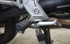 MOTO GUZZI V85 TT 2020
