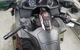 HONDA GL 1800 GOLD WING TOUR SC79