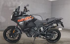 KTM 1290 SUPER ADVENTURE S 2019 V7940