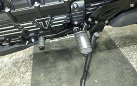 TRIUMPH ROCKET III ストームR 2025