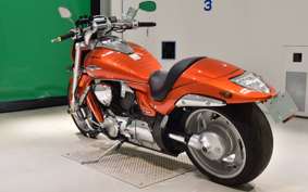 SUZUKI BOULEVARD M109R 2011