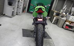 KAWASAKI ZX-25R ZX250E