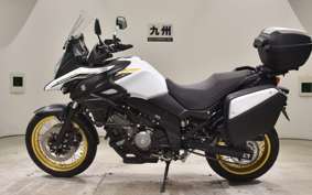 SUZUKI DL650 ( V-Strom 650 ) XTA 2022 C733M