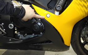 SUZUKI GSX-R750 2013