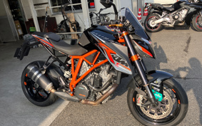 KTM 1290SUPER DUKE 2016 V3940