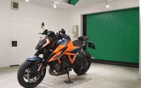 KTM 1290 SUPER DUKE R 2021