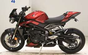 TRIUMPH STREET TRIPLE RS 2023