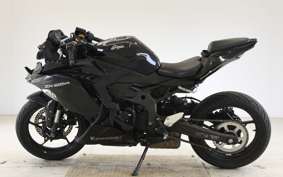 KAWASAKI ZX-25R ZX250E