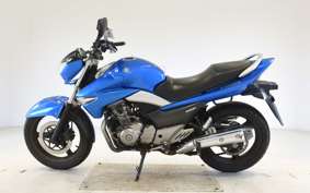 SUZUKI GSR250
