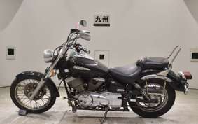 YAMAHA DRAGSTAR 250 VG02J