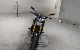 YAMAHA MT-09 2015 RN34J