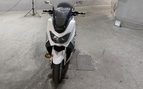 YAMAHA N-MAX 155 SG50J