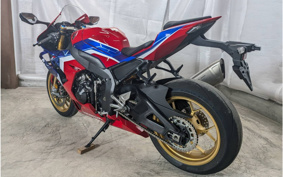 HONDA CBR1000RR-R FB SP 2022 SC82