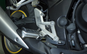 HONDA CBR250R GEN 3 2001 MC41