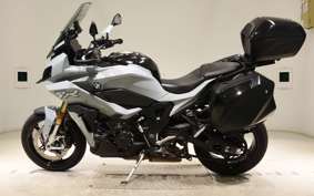 BMW S1000XR 2020