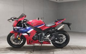 HONDA CBR1000RR R SC82