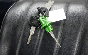 HONDA CB400SF  K 1998 NC31