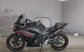 YAMAHA YZF-R25 RG10J