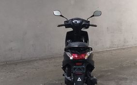 YAMAHA AXIS Z SEJ6J