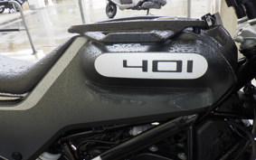 HUSQVARNA SVARTPILEN 401 2021
