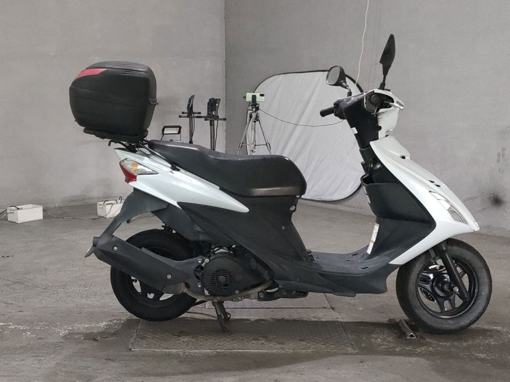 Фото Suzuki ADDRESS V125 с японского аукциона