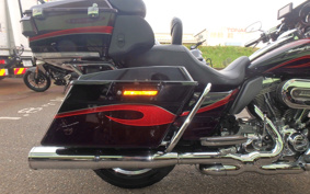 HARLEY HARLEY FLHTCUSE1800CVO 2013 PR8