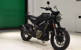 HUSQVARNA SVARTPILEN 401 2023