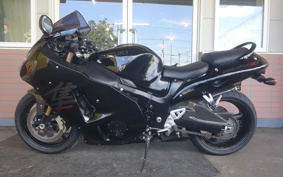 SUZUKI GSX1300R HAYABUSA 2003 GW71A