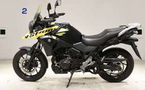 SUZUKI Vｽﾄﾛｰﾑ250 2001