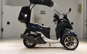 YAMAHA TRICITY 125 A ヤネツキ SE82J