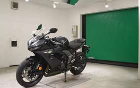 TRIUMPH DAYTONA 660 2025