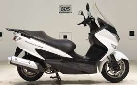 SUZUKI SKYWAVE 200 (Burgman 200)