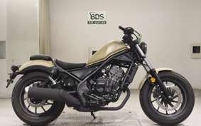 HONDA REBEL 250 E-Clutch