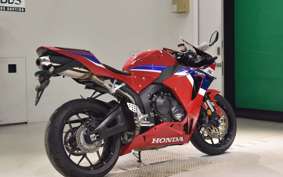 HONDA CBR600RR 2024 PC40