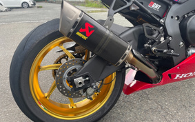 HONDA CBR1000RR-R FB SP 2022 SC82