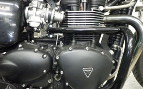 TRIUMPH BONNEVILLE 2012