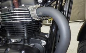 TRIUMPH STREET TWIN 2018