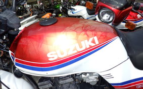 SUZUKI GSX-400E