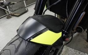 TRIUMPH TRIDENT 660 2025