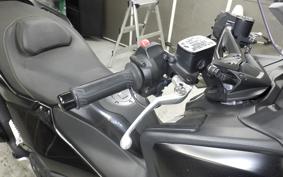 YAMAHA T-MAX 560 T 2023 SJ19J